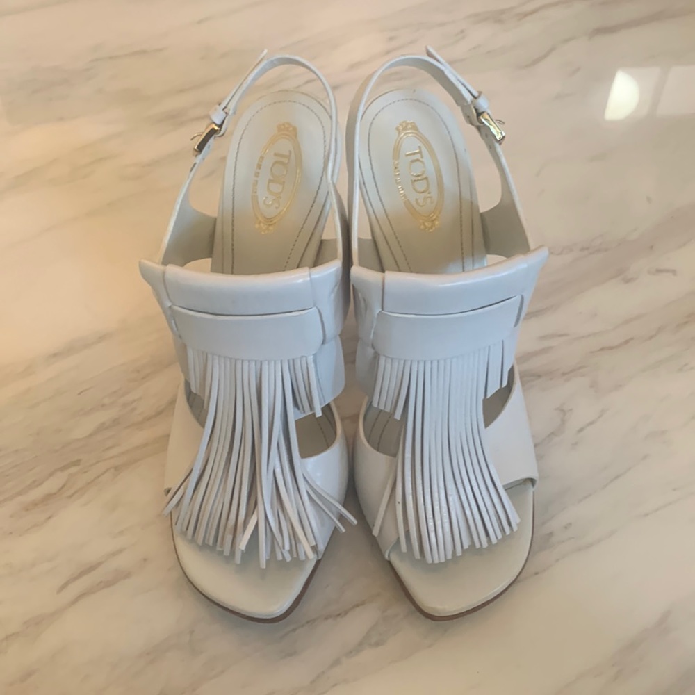 Tod’s Gorgeous fringe heels -37.5